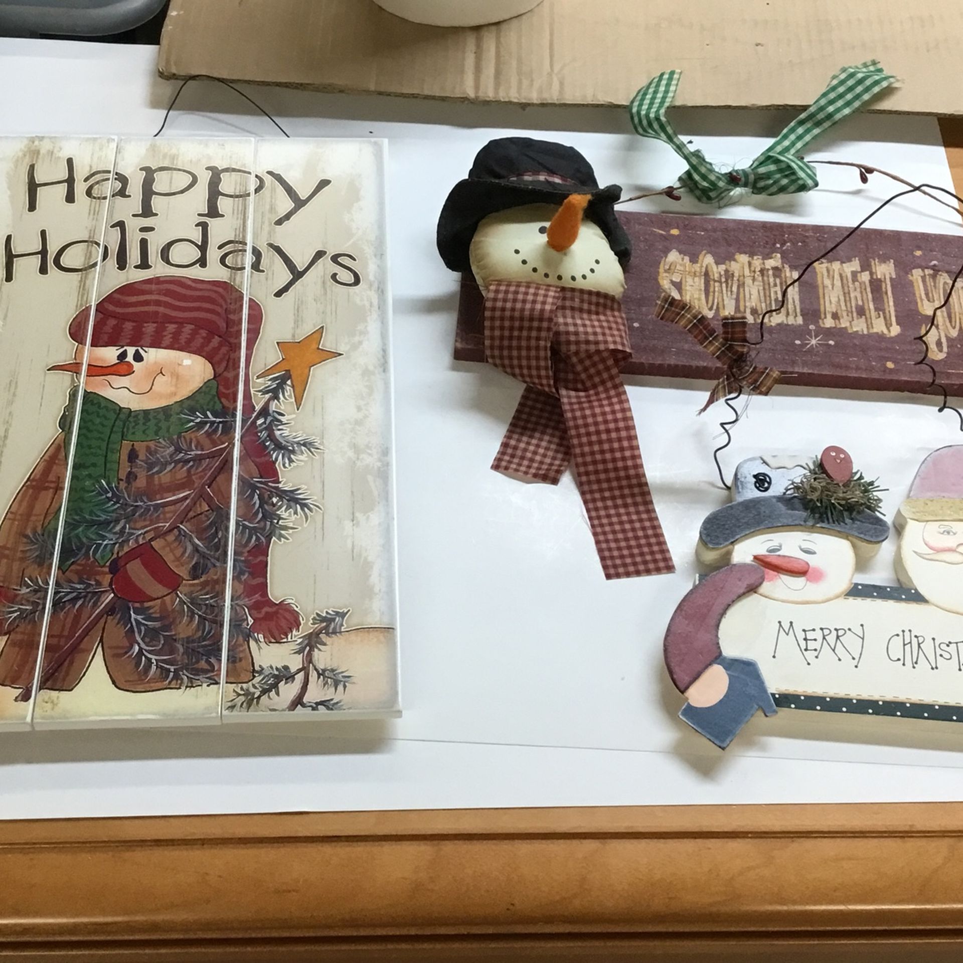 3 Holiday Signs