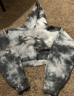 Women’s Large crop hoodie 