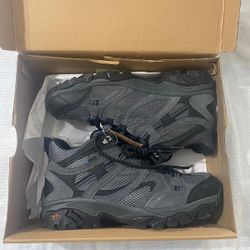 HI-TEC Ravus Low Hiking Shoes for Men, Lightweight Breathable Outdoor Trekking and Trail Shoes