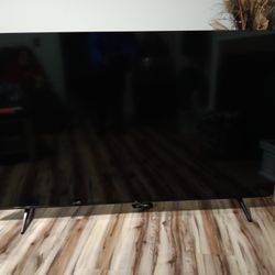 Free.  75"  TV.   15 Months Old.  don't work