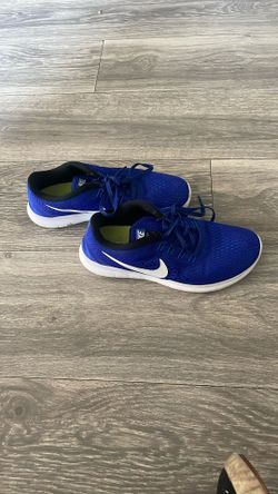 Nike Tennis Shoes