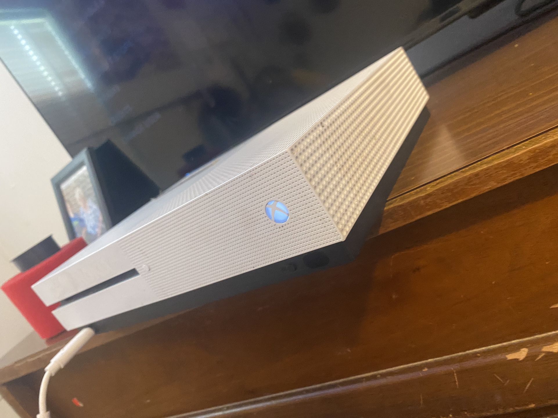 Xbox One S