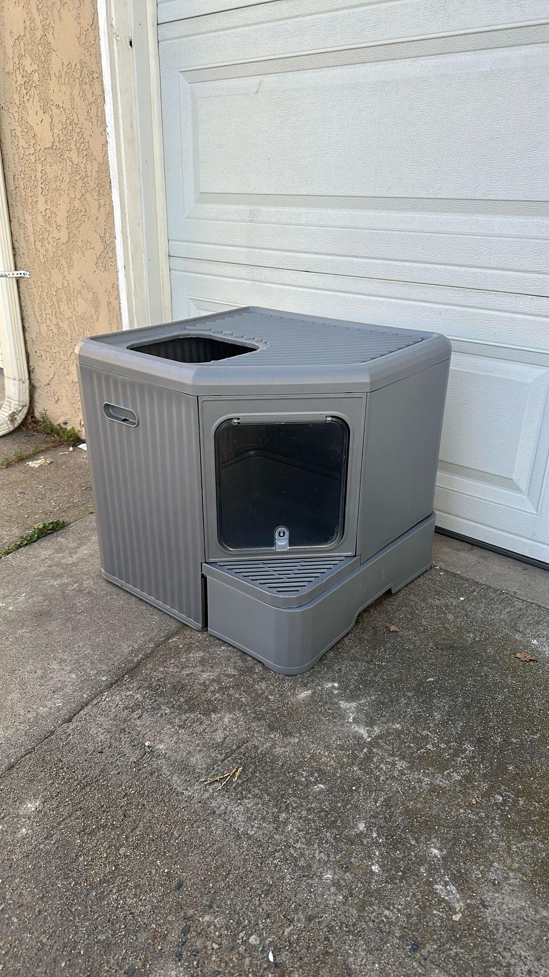 Cat Litter Box