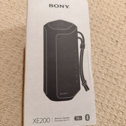 Brand New / Sealed - Sony SRS-XE200 Portable Bluetooth Speaker - Black New In Box