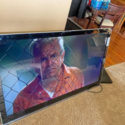 60" AQOUS SHARP TELEVISION 