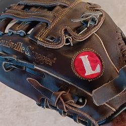 Louisville Tpx Slugger Baseball Glove