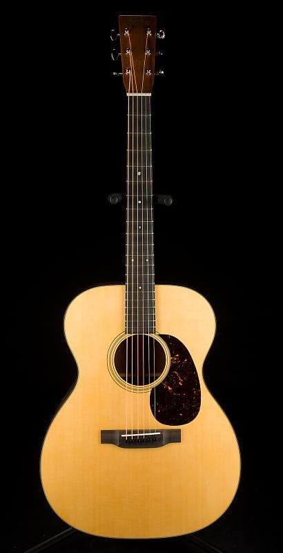 Martin Custom Shop 000-18 Flamed Koa Acoustic Guitar Excellent Condition With Case