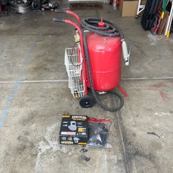 New Never Used Harbor Freight 110 Pound Abrasive Blaster