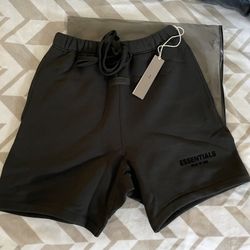 Fear Of God Essential Shorts In Black