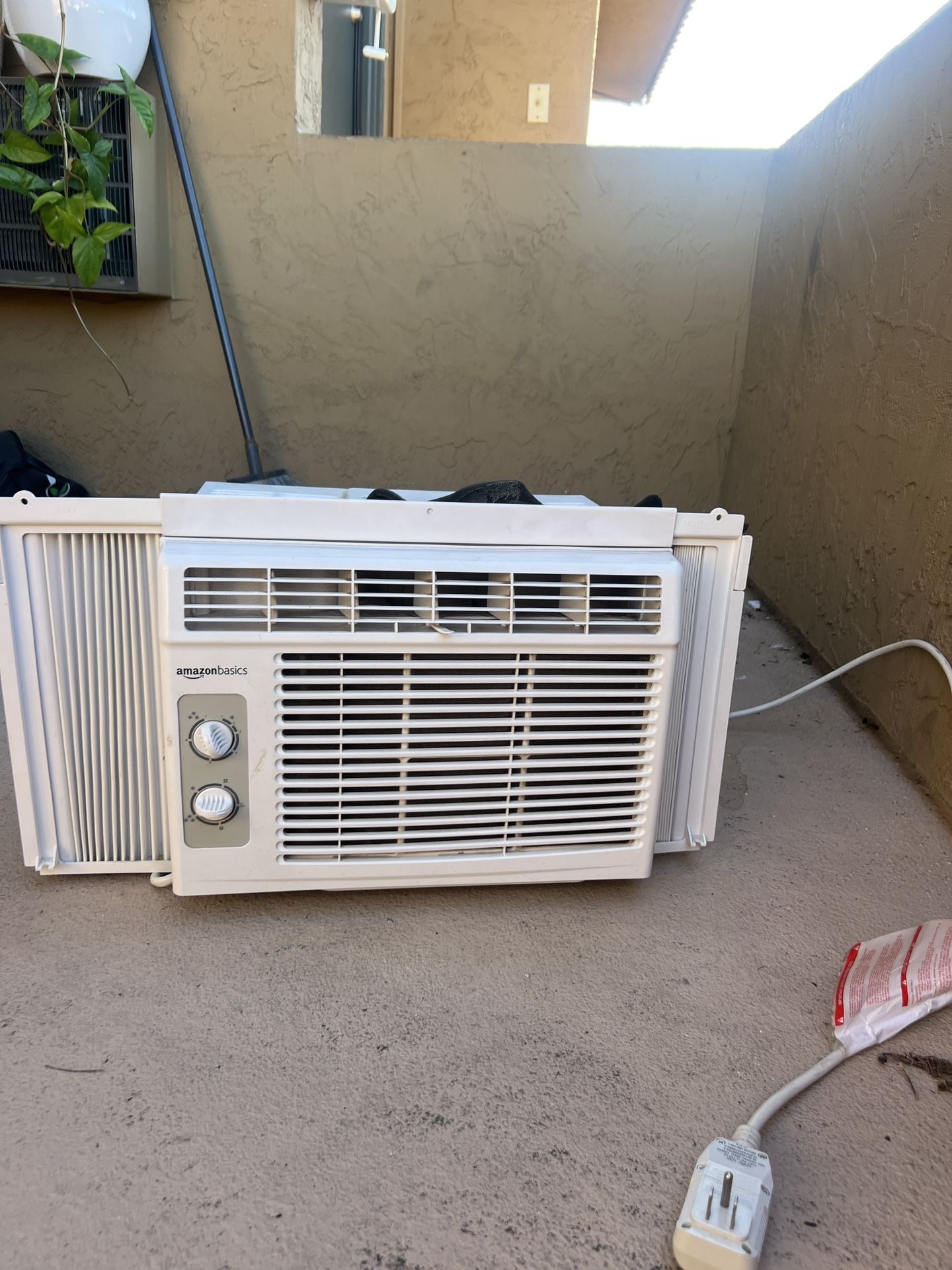 Window AC Unit