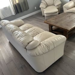✨ Beautiful Cream Leather Sofa Set – Excellent Condition + FREE Delivery! ✨