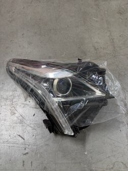 Right Halogen Headlight Assembly Fits for Cadillac XT5 2017-2019