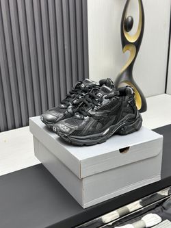 Balenciaga Men’s Sneaker With Box 2026 New