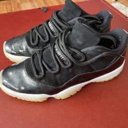 Jordan 11 Low Barons