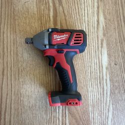 Milwaukee Impact 1/2 Wrench 