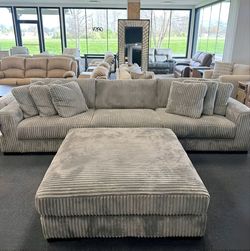 Lindyn fog 3 Piece Sectional Sofa