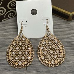 Stunning Gold Filigree Tear Drop Earrings