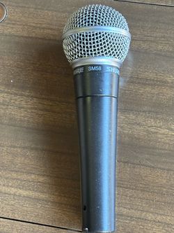 Shure SM58 Dynamic Microphone