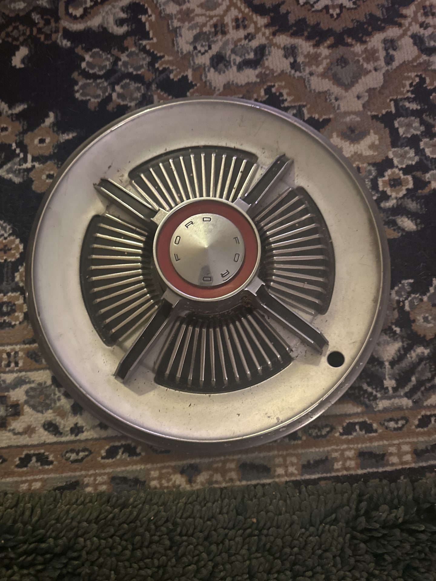 Ford Hubcap