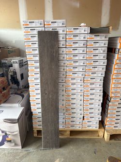 Lifeproof Bradbury Hill Wood 22 MIL Click Lock Waterproof Luxury Vinyl Plank Flooring