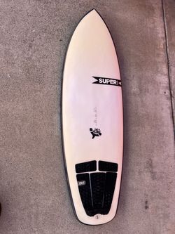 SUPER brand The Fling 5’4” 29.5L Surfboard – Excellent Condition