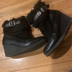 Girls Boots