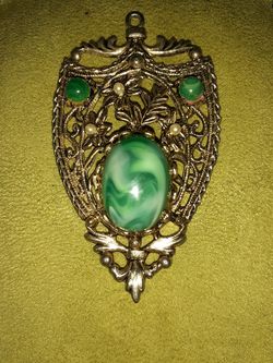 Green pendant