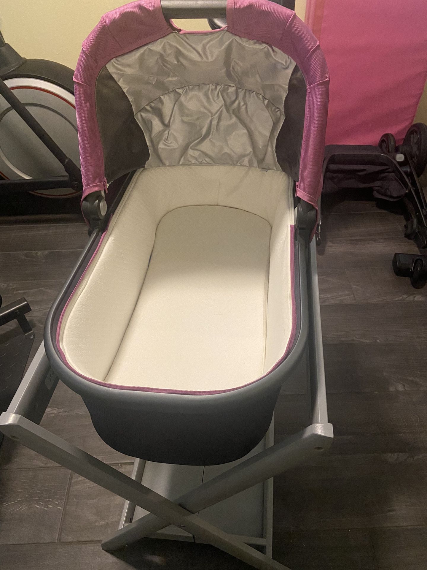 Uppababy Vista Stroller with Rumble Seat, + Stand