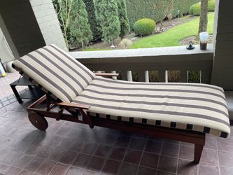 Brown Lounge Chair