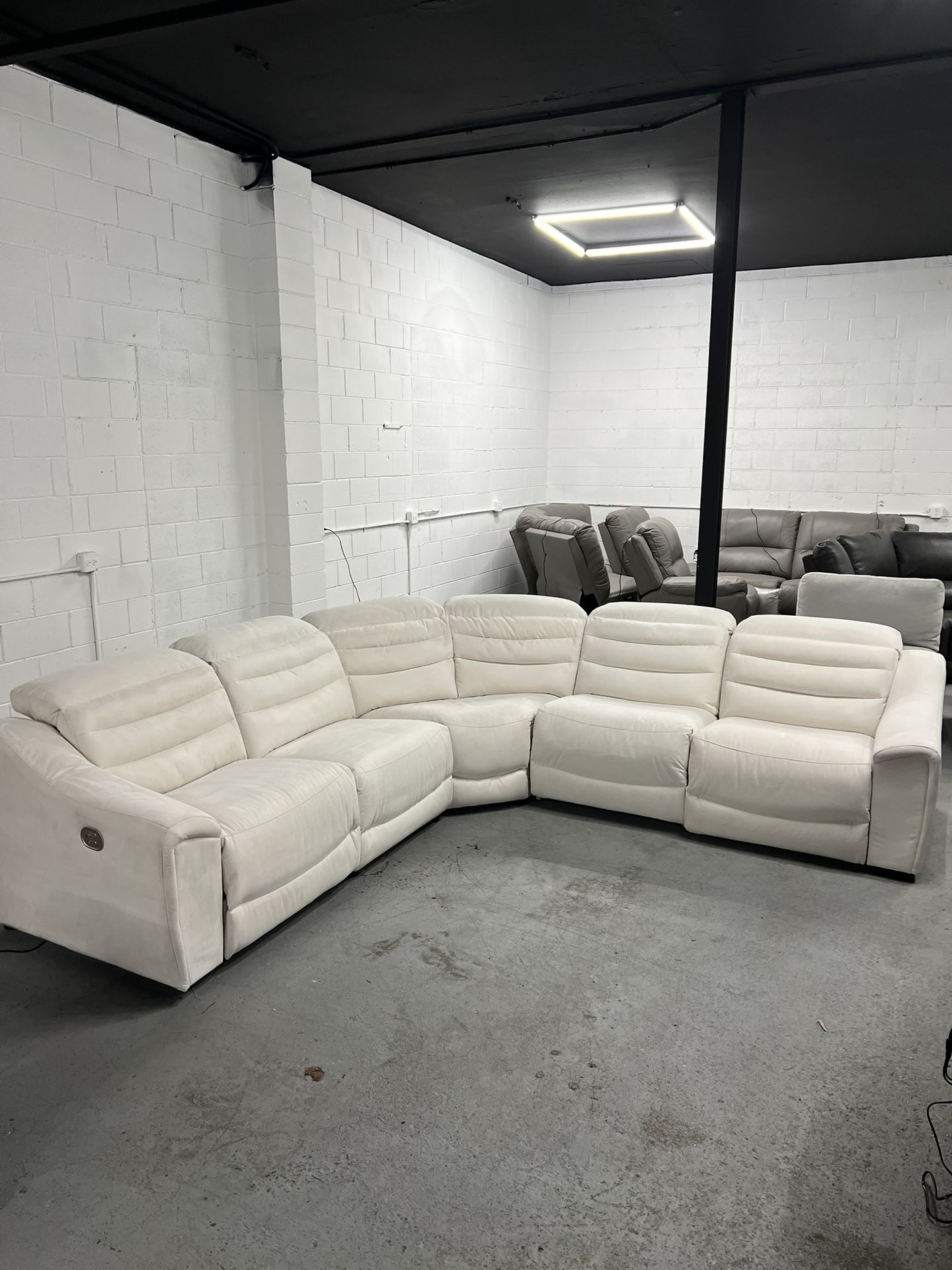 (Free Delivery) New Ashley Furniture Next-Gen Gaucho Power Sectional Sofa Couch