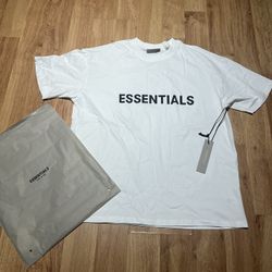 White Essentials T-shirt