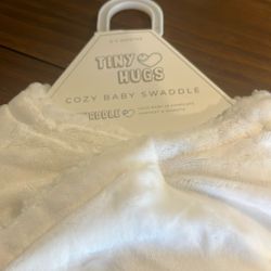 Cozy baby swaddle