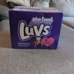New! Luvs Diapers Sz. 5 (66 CT.)