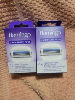Bundle Flamingo Moisture Plus Razor