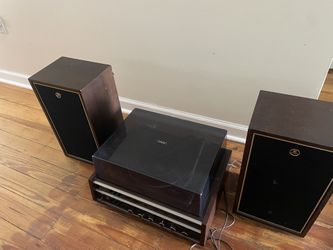 📻📻📻 Vintage Hitachi Record Player 📻📻📻