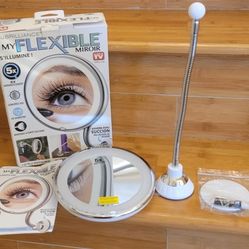 Brand new women Flexible Mirror 5X with light 