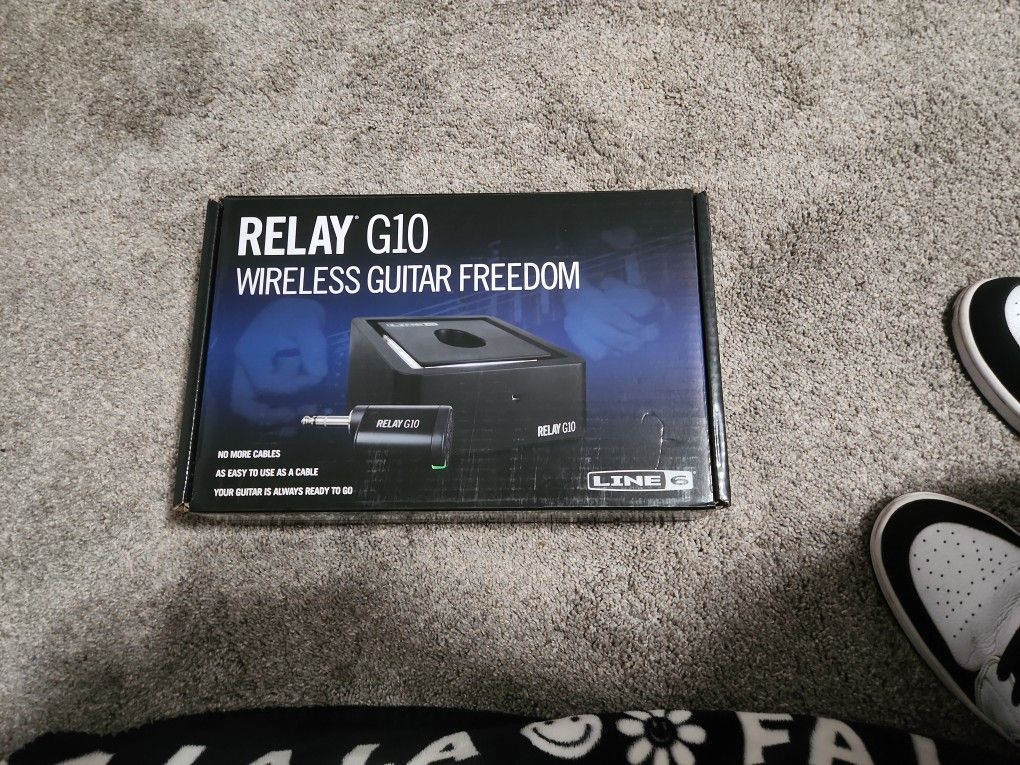 Relay G10 Wireless Guitar Freedom