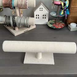 Bracelet Stand