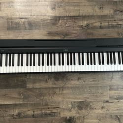 Yamaha Piano Keyboard 88-keys. P71 Model