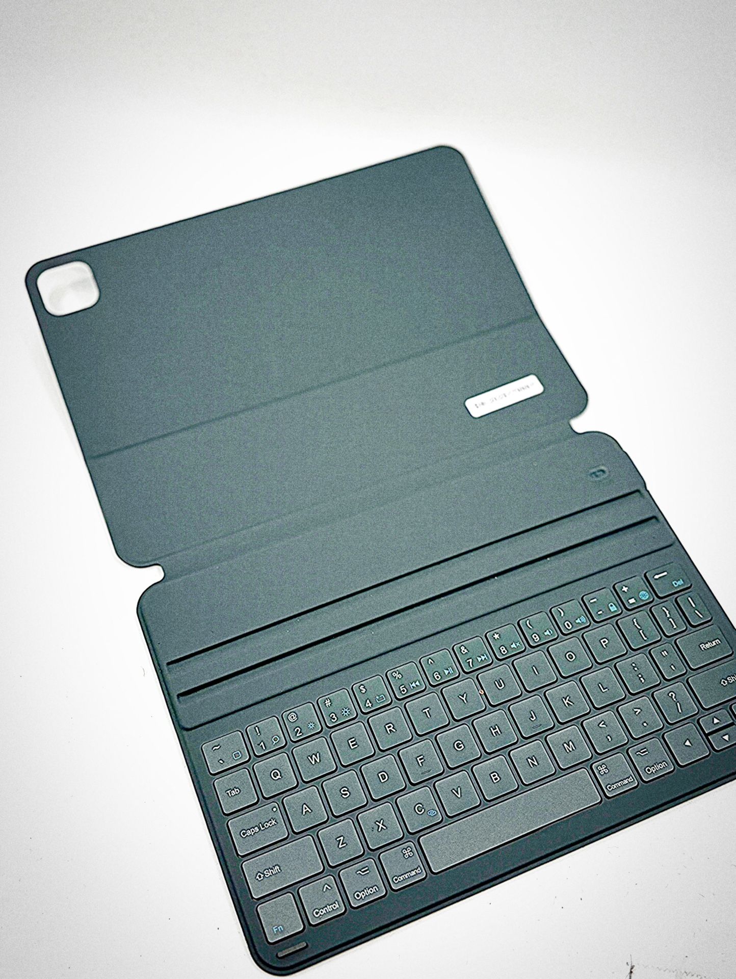 NEW! iPad Air 11 Keyboard Case - Magnetic, Lightweight & Rechargeable