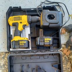 DeWalt 14.4V Cordless Drill With Charger