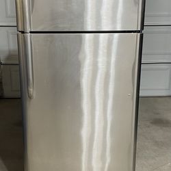 Frigidaire Fridge Refrigerator 