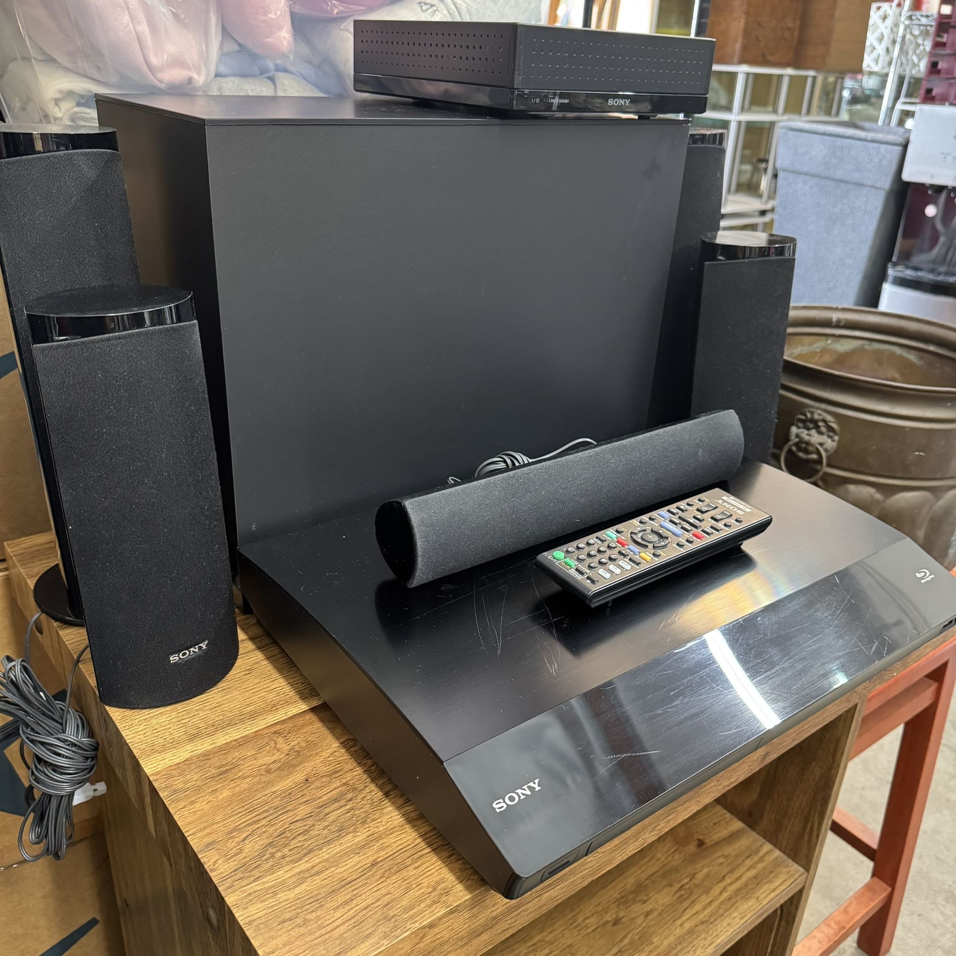 SONY BDV-E780W 3D Built-in Wifi Blu-ray Home Theater System Very Good Condition
