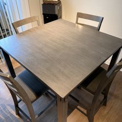 Dining Set – Table + 4 Chairs