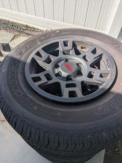 Toyota 4Runner TRD 17” Wheels & Bridgestone Tires – Only 6K Miles