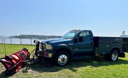 2005 Ford F-550 Chassis