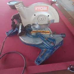 Ryobi Saw