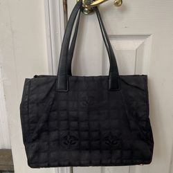CHANEL  Nylon Medium Travel Tote Black