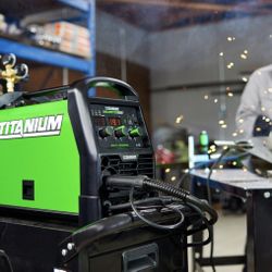 Welder TITANIUM UNLIMITED 200 Professional Multiprocess Welder with 120/240V Input