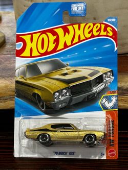 Hot Wheels  '70 Buick GSX Gold